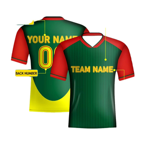 Camiseta de Fútbol para Hombre, Cuello en V, Verde y Roja, Manga Corta, Impresión por Transferencia de Calor, 100% Poliéster, Malla Transpirable, Corte Regular - Product Image 1
