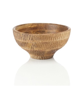 Tazón de madera natural perfecto para bombones artesanales, frutos secos y presentación tradicional de dulces - Product Image 5