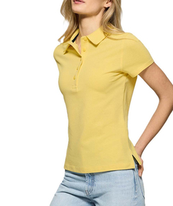 Polo pour femmes grandes tailles en plusieurs couleurs avec option de logo personnalisé et tissu respirant pour un confort quotidien - Product Image 1