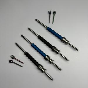 Juego de compresores de varillas espinales de 4 piezas de acero inoxidable, instrumento ortopédico con mango ergonómico para cirugía espinal manual en hospital, de Dentavex - Product Image 3