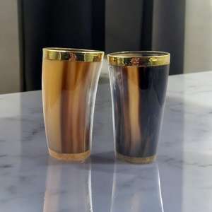 Vaso de cuerno de búfalo de origen ético, hecho a mano, decoración antigua y vintage o como regalo, decoración de cocina, copa de vino - Product Image 1