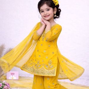 Conjunto de Salwar Kameez de Georgette Bordado para Niñas con Dupatta de Red de Mantequilla, Completamente Cosido, Ropa Infantil, Fabricante: Royal Export - Product Image 3