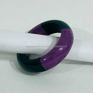 Bracelet élégant en résine avec copeaux d'agate incrustés, fait main, étanche, vintage, géométrique, unisexe, personnalisable, cadeau d'affaires, logo personnalisé - Product Image 3