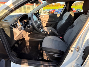 NOUVEAU RENAULT CLIO AWD 2024 17 800 KM BLANC 100 CV 5 PLACES 4 CYLINDRES TRANSMISSION AUTOMATIQUE - Product Image 3