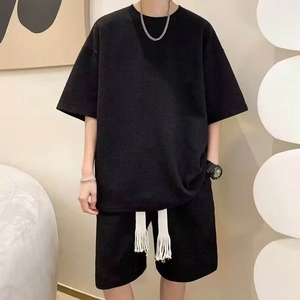 ชุดเสื้อยืดกีฬาฤดูร้อนลำลองสำหรับผู้ชาย ไซส์ใหญ่ ผ้าถักระบายอากาศดี พิมพ์ลายย้อมสี แขนสั้นและกางเกงขาสั้น - Product Image 3