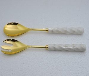 Servidor de ensalada decorativo con diseño único hecho a mano, mango de resina dorada, material de seguridad de alta calidad, tenedor para ensalada - Product Image 5