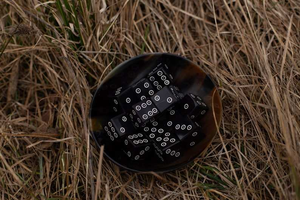 Juego de Dados de Cuerno de Búfalo Natural Hechos a Mano al por Mayor - Dados Poliédricos Cúbicos para Juegos de Mesa RPG - Product Image 5