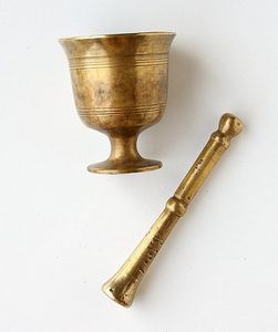 Commercial Grade Brass Mortar And Pestle Set For Bulk Spice <b>Grinding</b> Herbal Medicine And Kitchen Preparation - Product Image 4