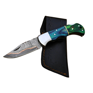 Cuchillo Plegable de Acero de Damasco Premium, Tamaño de Bolsillo, Mango de Madera, Filo Afilado, Herramienta Utilitaria para Uso Diario al Aire Libre, Compacto y Práctico - Product Image 1