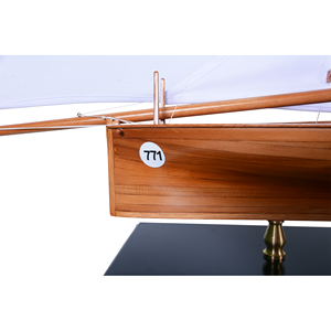 Modelo de Barco de Carreras Dhow de Madera Pintado a Mano, Barco de Vela Árabe Tradicional, Decoración Náutica Ecológica, Regalo Coleccionable - Product Image 5