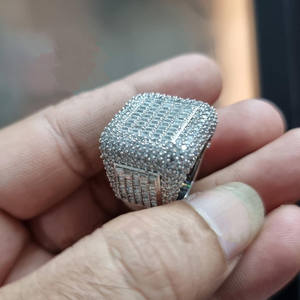 Anillo de compromiso de plata 925 con moissanita VVS de corte baguette y redondo, estilo Champion, Iced Out, hecho a medida, Hip Hop Bustdown - Product Image 6