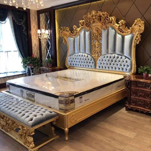 Elegante Juego de Dormitorio Europeo de Lujo con Cama King Size, Diseño Antiguo en Madera de Caoba Tallada - Product Image 4