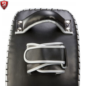 Cible de boxe SUMROOS INDUSTRY en cuir PU respirant avec sangle réglable, conception durable pour le kickboxing et les arts martiaux - Product Image 6