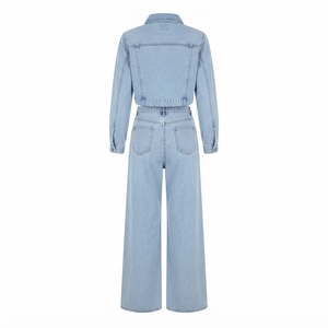 Ensemble coordonné en jean léger pour femme, haut court à manches longues bouffantes, pantalon large décontracté coupe ample, délavage foncé, couleur unie, style vintage - Product Image 4