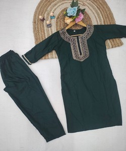 ชุดเสื้อผ้าผู้หญิงสไตล์โมเดิร์น ผ้าเรยอนสลับลายปักเลื่อม ผ้าฝ้าย งานปักมือ ชุดเซ็ตสำหรับงานเทศกาล ราคาขายส่ง เสื้อผ้าชาติพันธุ์ สีเขียว เสื้อคุर्ติ - Product Image 2