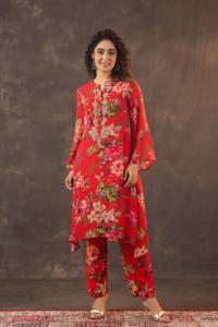 Elegante Kurti Largo Informal de Viscosa con Estampado Floral, Silueta Recta y Corte Regular - Product Image 3