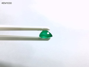 Esmeralda Zambiana Natural, Corte Pera Facetado, 4.64ct, Alta Calidad, Gema Suelta para Joyería - Product Image 6
