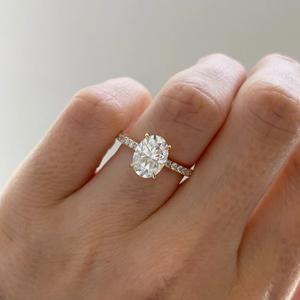 แหวนหมั้นเพชรทรงรี ทอง 14K เพชรเลี้ยงในห้องปฏิบัติการ รับรองโดย IGI เครื่องประดับผู้หญิงแบบคลาสสิก - Product Image 1