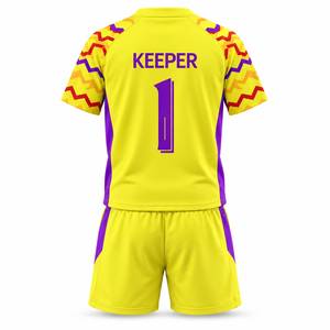 CLAW INTL Ensemble de maillot de football sublimé Jaune et violet à imprimé géométrique Col rond Manches longues Évacuation de l'humidité Respirant Séchage rapide - Product Image 3