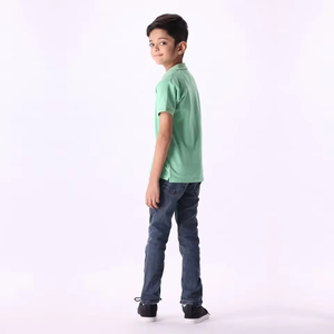 Vente flash - T-shirts à manches courtes pour enfants - T-shirt d'été pour garçon - T-shirt en coton pour enfants avec couleur personnalisée et logo personnalisé avec service OEM - Product Image 3