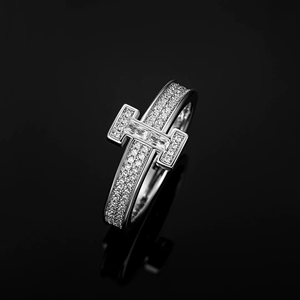 Pendientes de Aro Geométricos de Plata 925 de Lujo con Diamantes de Corte Esmeralda y Engaste de Canal, Joyería Unisex para Compromiso - Product Image 2