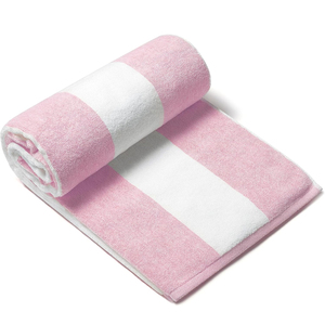 Améliorez votre collection d'accessoires de fitness avec cette serviette de sport dotée d'un tissu de haute qualité, d'une texture douce et pratique. - Product Image 3