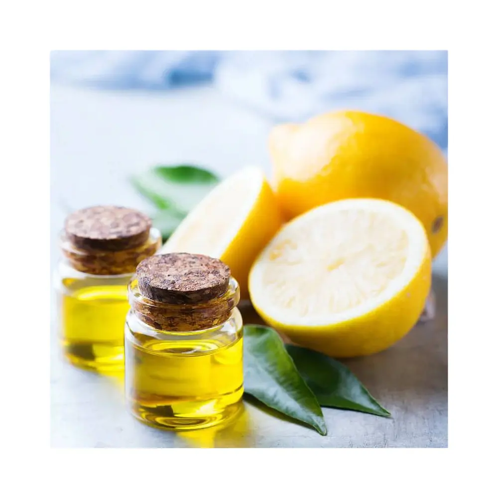 Minyak esensial Lemon | Pemasok India minyak esensial Lemon curah untuk aromaterapi tubuh, 100% minyak Lemon murni dengan harga grosir