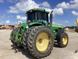 Tracteur à quatre roues motrices 2002 8420 proposé à des prix attractifs pour les travaux agricoles lourds - Product Image 2