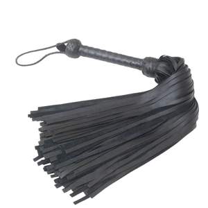 Flogger en cuir de vache véritable avec des franges douces et une poignée ergonomique pour jeux BDSM à impact - Product Image 5