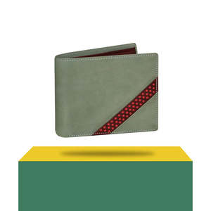 กระเป๋าสตางค์หนังผู้ชายแบบพับสองตอน ทรงบาง ใส่บัตรได้ สีเขียว แต่งลายทางตัดกัน ช่องใส่เงินสดขนาดเล็ก ใช้ได้ทุกวัน ของขวัญ - Product Image 4
