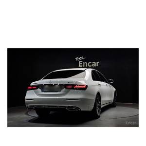 Mercedes-Benz Clase E E220d 4MATIC Exclusive Septiembre 2023 34,185 km Diésel Automático Asientos de Cuero Cámara Trasera Volante a la Izquierda - Product Image 2