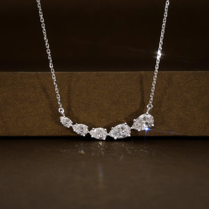Elegante Collar de Diamantes Cultivados en Laboratorio con Forma de Pera y Certificación, en Oro de 14K o 18K, Joyería Fina para Novia - Product Image 1