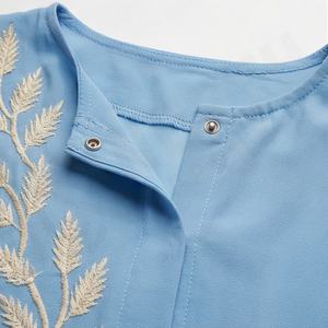 ชุดอาบายะห์อิสลามสำหรับผู้หญิงไซส์ใหญ่ ผ้าคุณภาพสูง ตัดเย็บตามสั่ง พร้อมเครื่องประดับเสื้อผ้ามุสลิมแบบดั้งเดิม คุณภาพสูง สีตามสั่ง - Product Image 4