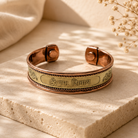 Brazalete Magnético de Cobre con Grabado Jay Shri Ram, Diseño Geométrico Trenzado Hecho a Mano, Unisex, Ajustable, Acabado Antiguo