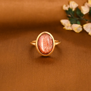Anillo de Piedra Preciosa Naranja Natural con Engaste de Latón y Baño de Oro, Joyería de Diseño Hecha a Mano para Mujer - Product Image 1