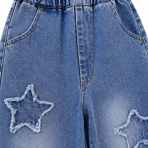 Jeans en denim à taille haute et coupe droite personnalisables avec application de patch étoile, impression par transfert thermique et finition délavée au sable pour hommes - Product Image 2