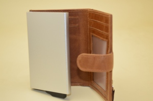 กระเป๋าสตางค์หนังแท้คุณภาพสูงแบบพับสองตอน ดีไซน์คลาสสิกทรงยาวสำหรับผู้ชาย กระเป๋าเงินหนังคุณภาพดี กระเป๋าสตางค์ผู้ชายทรงบาง - Product Image 2