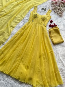 Robe de soirée Anarkali sans manches, coupe trapèze, longueur ras du sol, ajustée pour femme, avec broderies illusion, style indien pakistanais, pour Diwali et mariage - Product Image 5