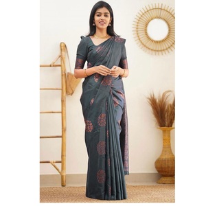 Sari de Seda de Diseño Elegante y Alta Demanda, con Motivos Hechos a Mano, Ideal para Fiestas, Bodas y Regalos, Disponible al Mejor Precio del Mercado - Product Image 1