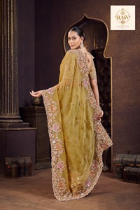 Ensemble de Blouse et Sari Traditionnel Élégant Brodé en Satin Vert Olive pour Femme, Séchage Rapide, Tenue de Mariage et de Cérémonie Indienne et Pakistanaise - Product Image 2