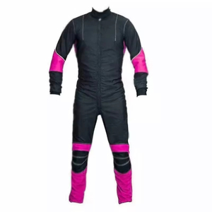 Combinaison de saut en parachute professionnelle, respirante, aérodynamique et personnalisée, conçue pour le confort, la sécurité et la flexibilité. - Product Image 2