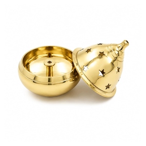 Lampe à huile en laiton Akhand Hind Craft Living avec couvercle, design traditionnel, motif rond étoilé pour l'aromathérapie - Product Image 4