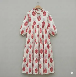 Robe longue blanche bohème à fleurs pour femme, manches bouffantes, en coton léger, imprimé bloc, col en V - Product Image 1