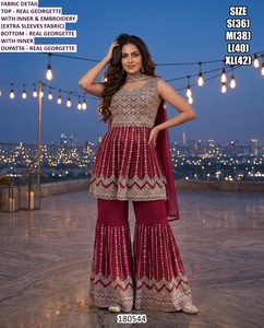 Robe longue traditionnelle brodée pour femme, style Bandhani, collection Royal Bloom, couleur Laal - Product Image 1
