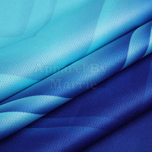 Uniforme de Fútbol con Logotipo Personalizado Disponible en Múltiples Tallas y Colores, Ideal para Escuelas, Clubes y Equipos Profesionales - Product Image 5