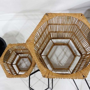 Vente en gros : Paniers à fleurs géométriques en plastique, écologiques et durables, pour usage au sol, avec base détachable, pour entrée principale (lot de 2) - Product Image 4