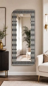 Cadre de miroir décoratif en argent fait main de qualité supérieure pour salon moderne, chambre, bureau, hôtel, disponible au prix d'exportation - Product Image 3