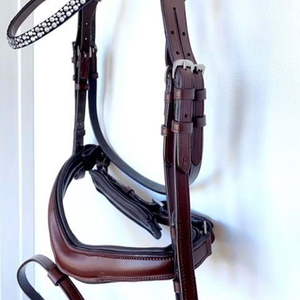 Brida y Riendas de Cuero para Caballo Hechas a Mano, Duraderas y Cómodas, para Equitación y Entrenamiento, Color Negro Cob, Venta al Por Mayor - Product Image 3