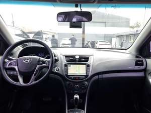 Voiture d'occasion coréenne grise 2016, berline essence, propre, bon marché, abordable, automatique - Product Image 3