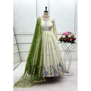 Vestido de Novia Modesto y Elegante con Pent y Dupatta, Estilo Tradicional - Product Image 1